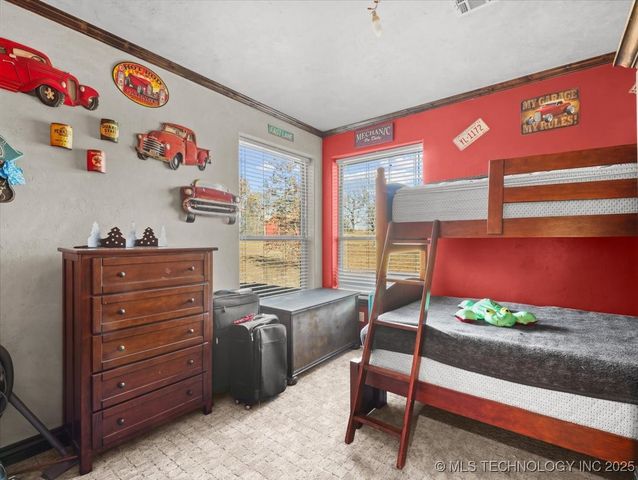 555 White Chimney, Stuart, OK 74570