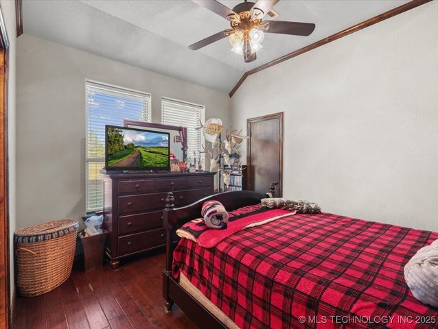 555 White Chimney, Stuart, OK 74570