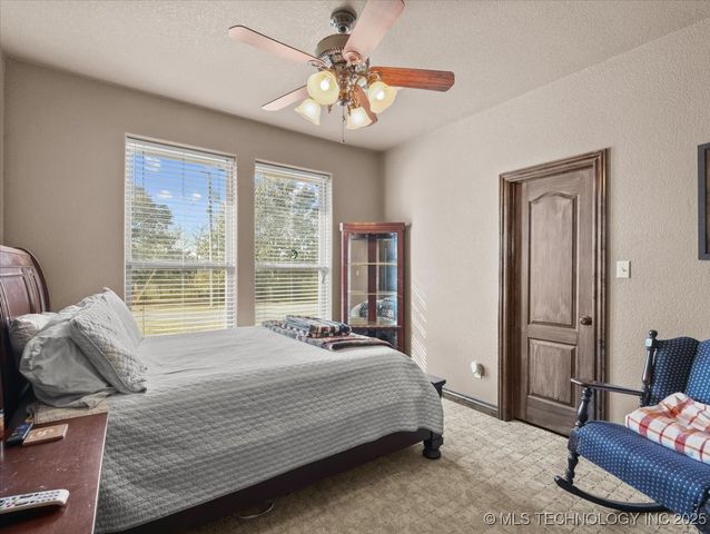 555 White Chimney, Stuart, OK 74570