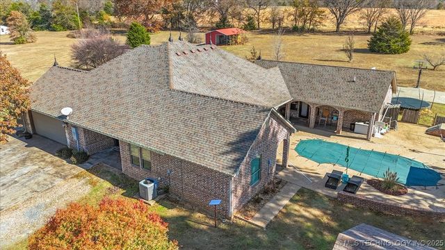 555 White Chimney, Stuart, OK 74570