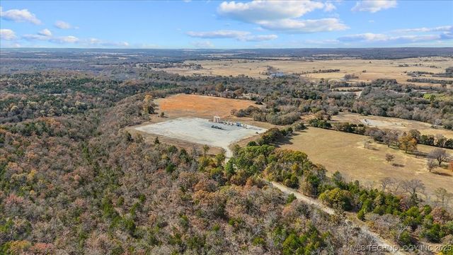 555 White Chimney, Stuart, OK 74570