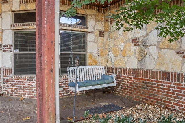 555 White Chimney, Stuart, OK 74570