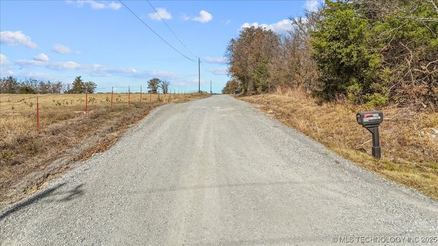 555 White Chimney, Stuart, OK 74570