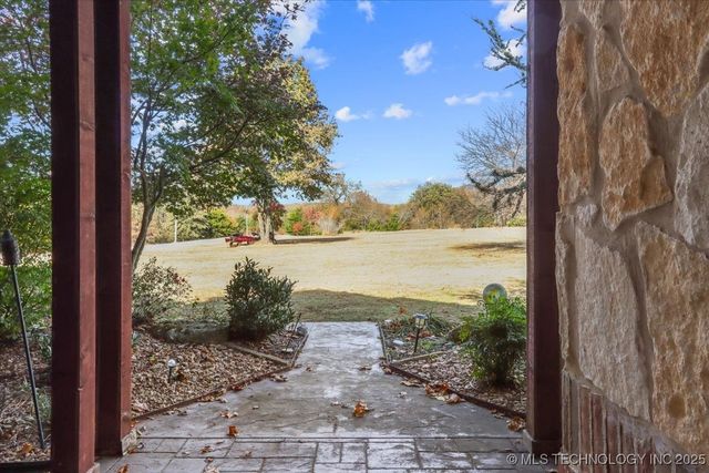 555 White Chimney, Stuart, OK 74570