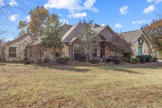 555 White Chimney, Stuart, OK 74570