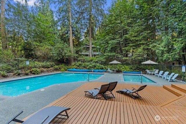 2524 225th Place NE, Sammamish, WA 98074
