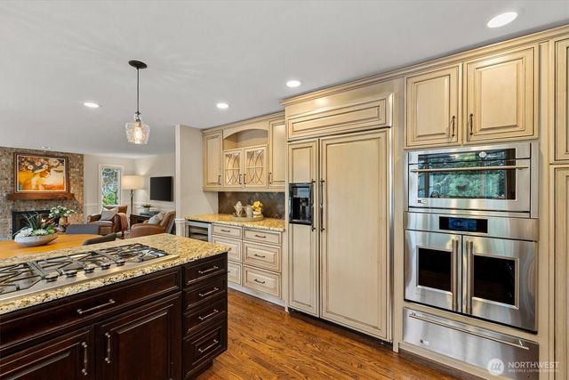 2524 225th Place NE, Sammamish, WA 98074