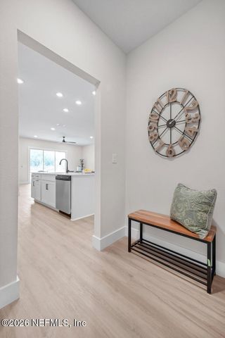4524 PINEWOOD Avenue, Jacksonville, FL 32207