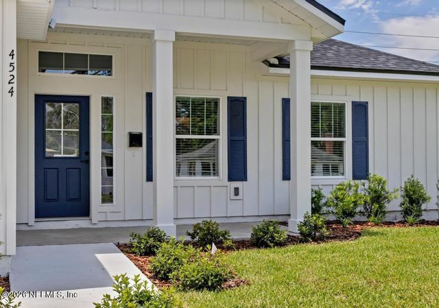 4524 PINEWOOD Avenue, Jacksonville, FL 32207
