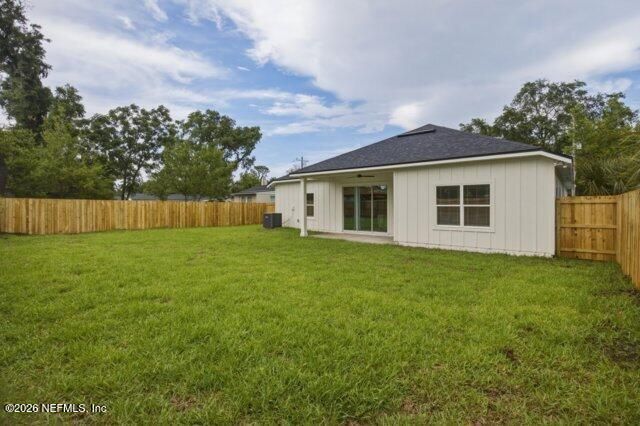 4524 PINEWOOD Avenue, Jacksonville, FL 32207
