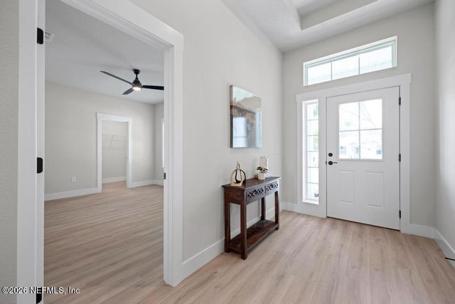 4524 PINEWOOD Avenue, Jacksonville, FL 32207