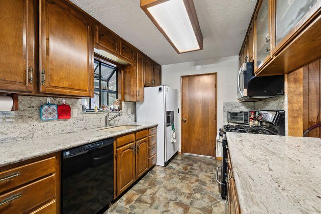 22698 Robin Hood Dr, Twain Harte, CA 95383