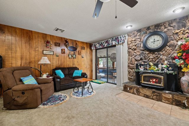 22698 Robin Hood Dr, Twain Harte, CA 95383