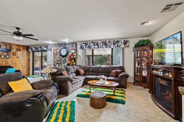 22698 Robin Hood Dr, Twain Harte, CA 95383