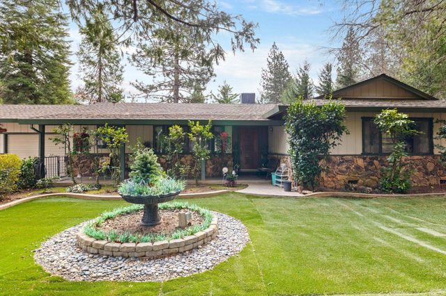 22698 Robin Hood Dr, Twain Harte, CA 95383