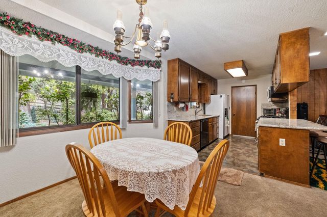 22698 Robin Hood Dr, Twain Harte, CA 95383