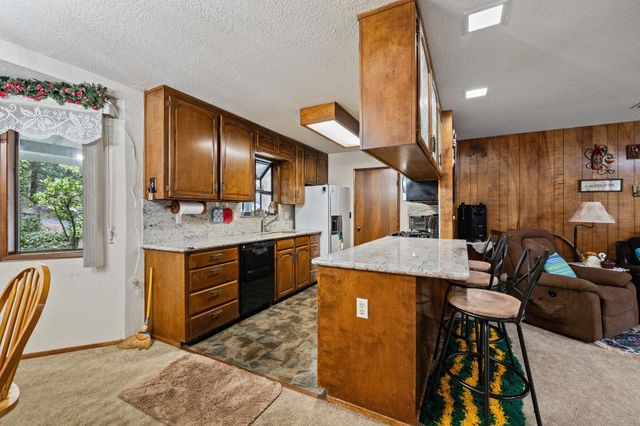 22698 Robin Hood Dr, Twain Harte, CA 95383