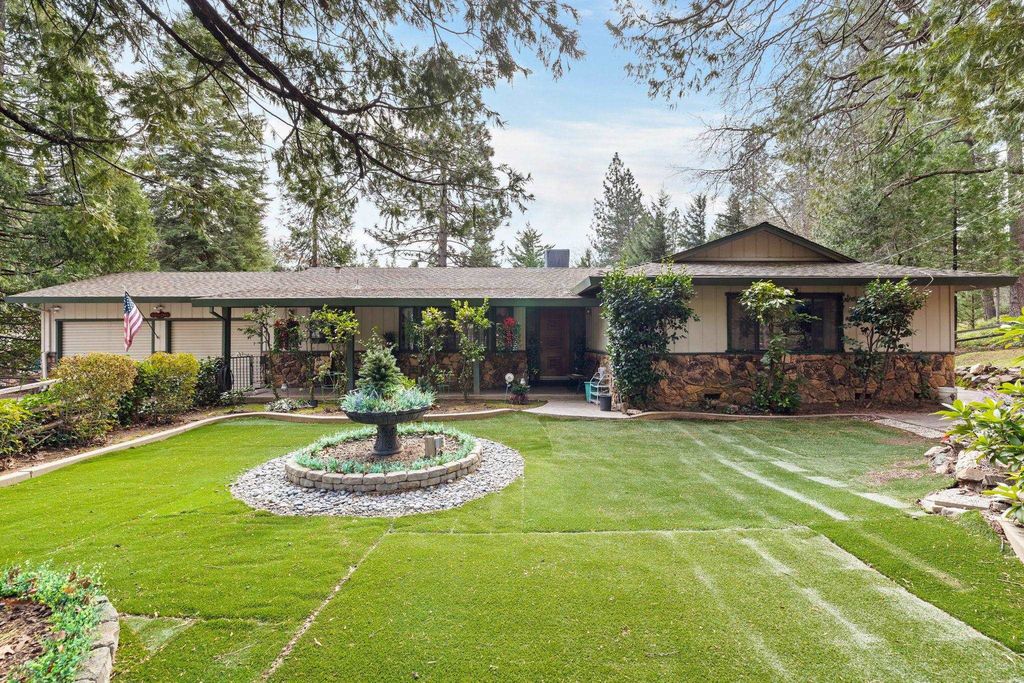 22698 Robin Hood Dr, Twain Harte, CA 95383