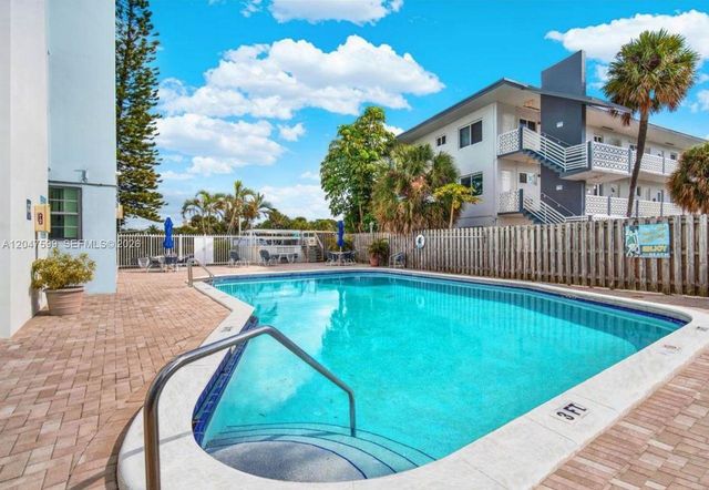 13155 Ixora Court 310, North Miami, FL 33181