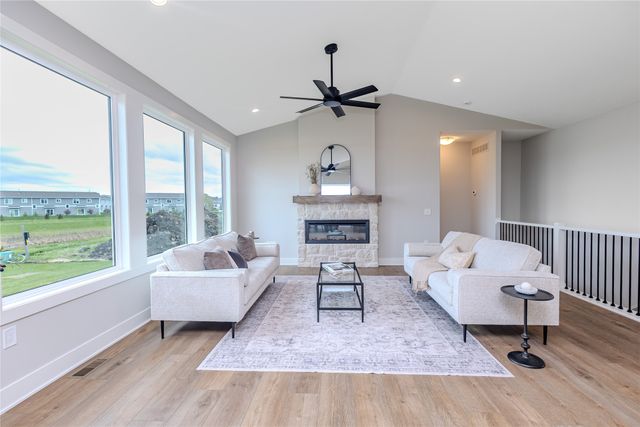 370 NW Ryder Drive, Waukee, IA 50263