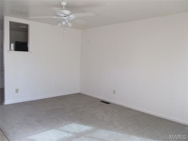 833 Lebon Drive, St Louis, MO 63137