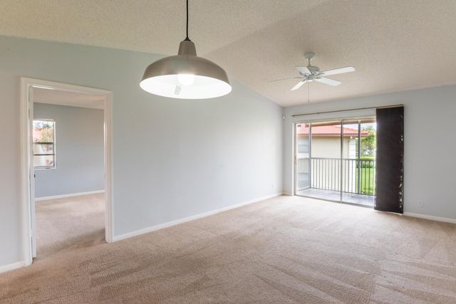 3031 Holiday Springs Boulevard 201-7, Margate, FL 33063