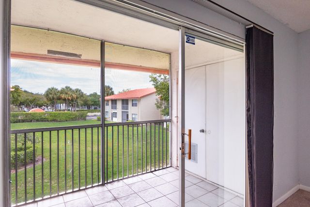 3031 Holiday Springs Boulevard 201-7, Margate, FL 33063