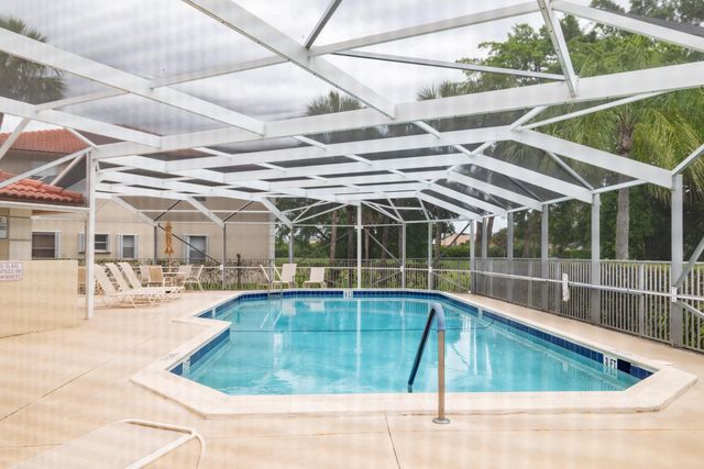3031 Holiday Springs Boulevard 201-7, Margate, FL 33063
