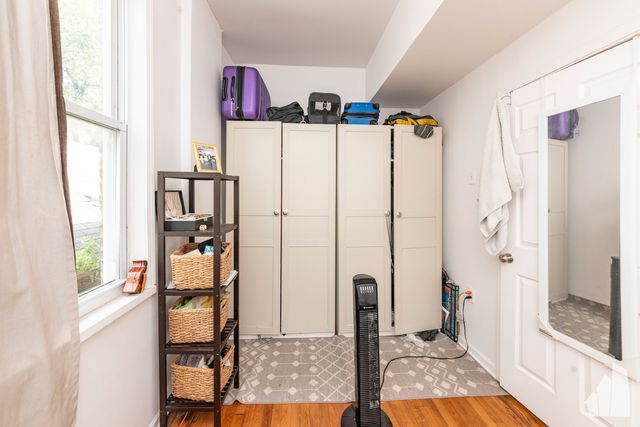 1227 N Rockwell Street 2, Chicago, IL 60622
