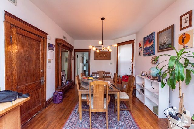 1227 N Rockwell Street 2, Chicago, IL 60622