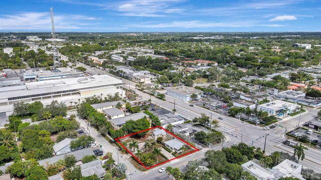 11 SW 11th Avenue, Fort Lauderdale, FL 33312