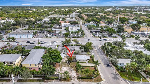 11 SW 11th Avenue, Fort Lauderdale, FL 33312