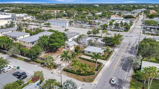 11 SW 11th Avenue, Fort Lauderdale, FL 33312