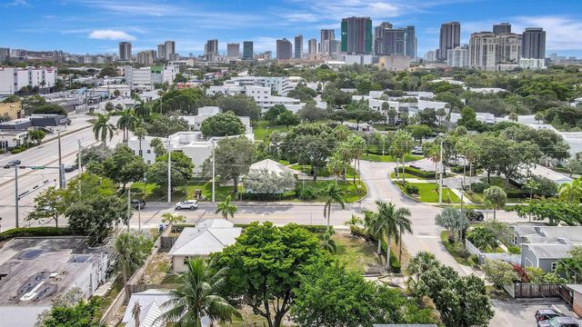 11 SW 11th Avenue, Fort Lauderdale, FL 33312