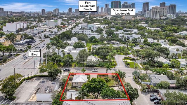 11 SW 11th Avenue, Fort Lauderdale, FL 33312