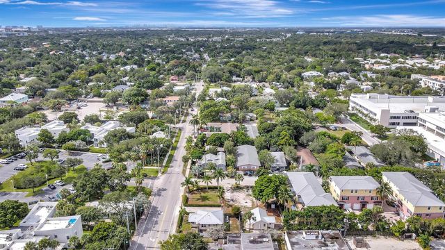 11 SW 11th Avenue, Fort Lauderdale, FL 33312