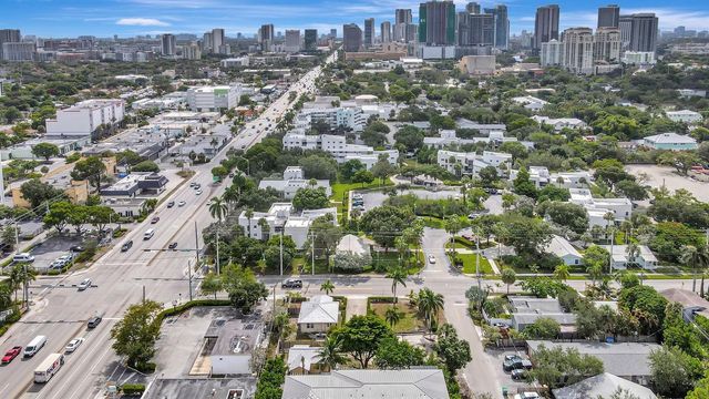 11 SW 11th Avenue, Fort Lauderdale, FL 33312