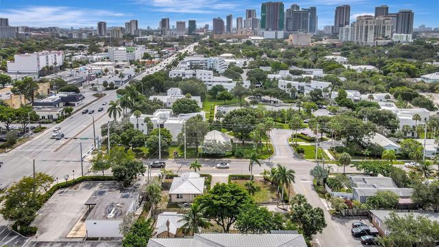 11 SW 11th Avenue, Fort Lauderdale, FL 33312
