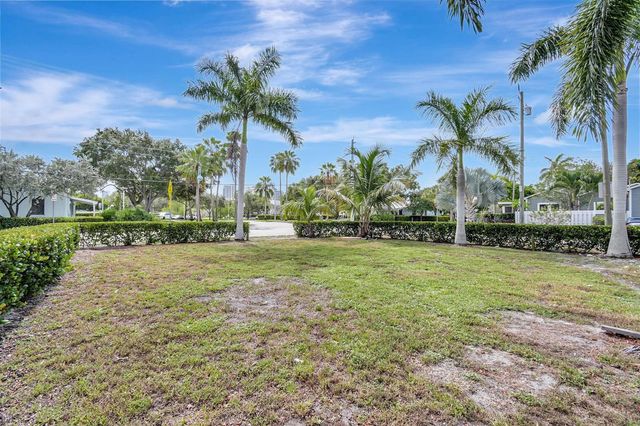 11 SW 11th Avenue, Fort Lauderdale, FL 33312