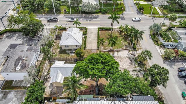 11 SW 11th Avenue, Fort Lauderdale, FL 33312