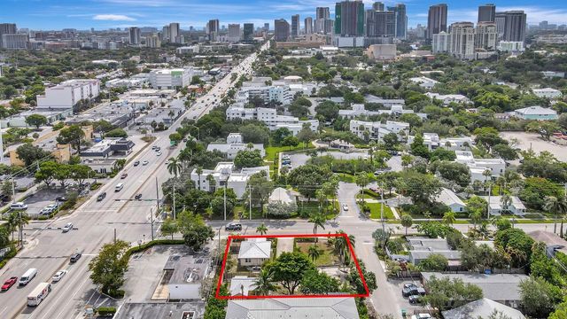 11 SW 11th Avenue, Fort Lauderdale, FL 33312
