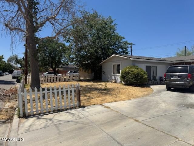 45529 Sancroft Avenue, Lancaster, CA 93535