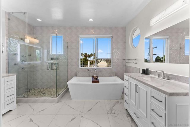 1550 Morenci St, San Diego, CA 92110