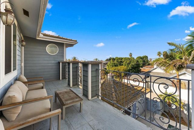 1550 Morenci St, San Diego, CA 92110