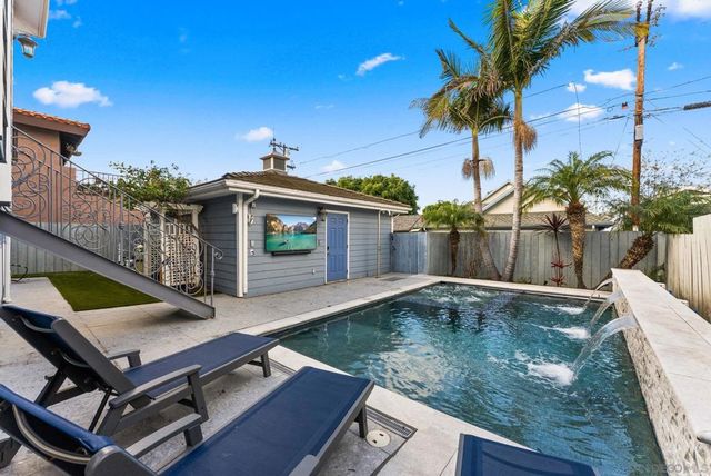 1550 Morenci St, San Diego, CA 92110