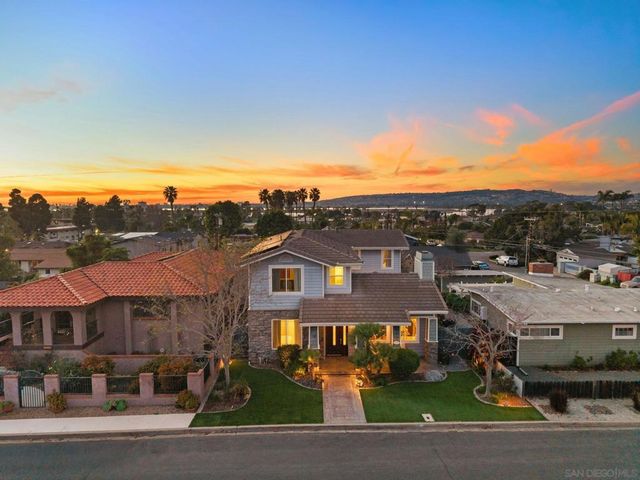 1550 Morenci St, San Diego, CA 92110