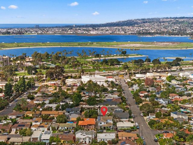 1550 Morenci St, San Diego, CA 92110