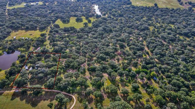 1047 Old Varley Lane, Sheridan, TX 78962