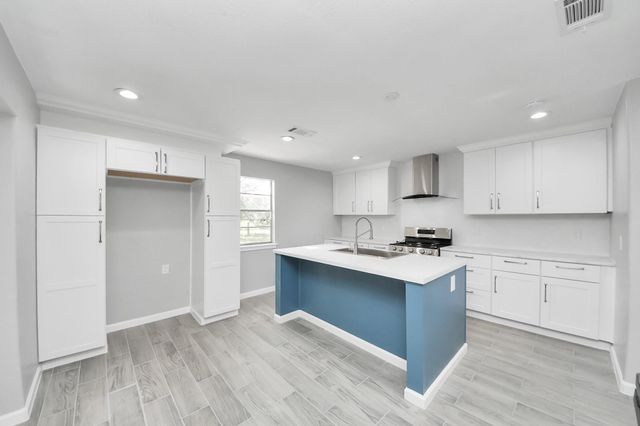 1047 Old Varley Lane, Sheridan, TX 78962