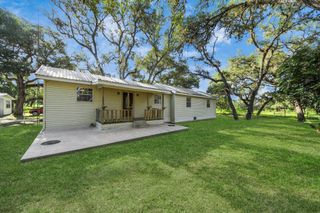 1047 Old Varley Lane, Sheridan, TX 78962